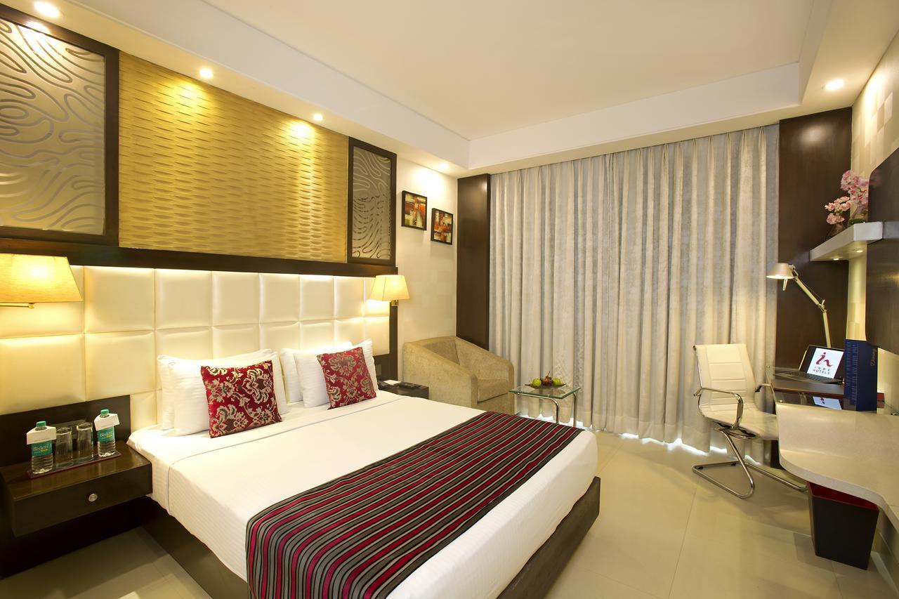 Inde Hotel Chattarpur New Delhi Ngoại thất bức ảnh