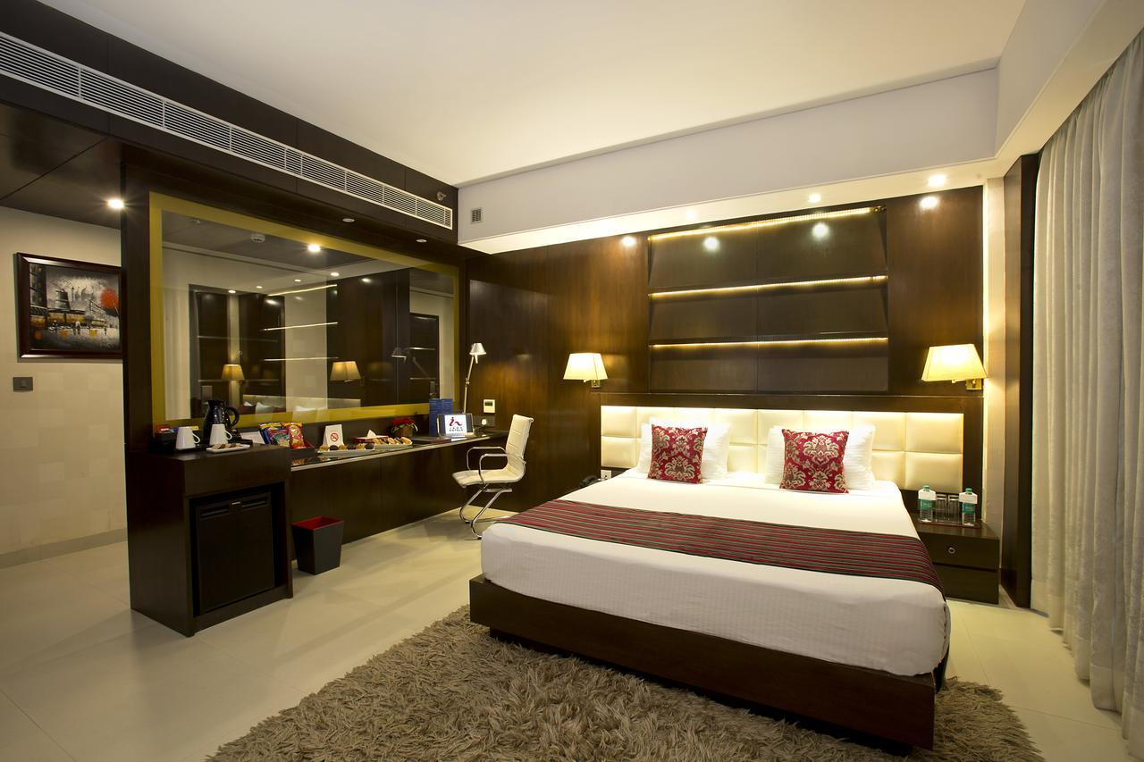 Inde Hotel Chattarpur New Delhi Ngoại thất bức ảnh